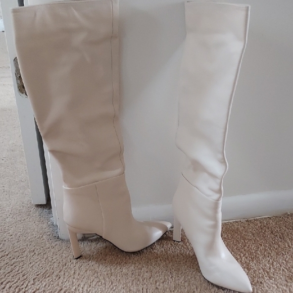 Nine West Chic White Heeled Boots - Picture 2 of 3